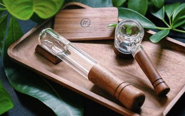Glass Pipe Cleaning