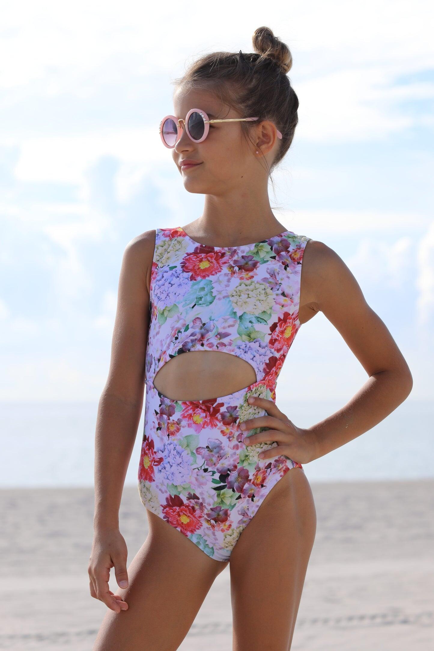 Nessi Byrd Zelda One Piece - Girls One Piece