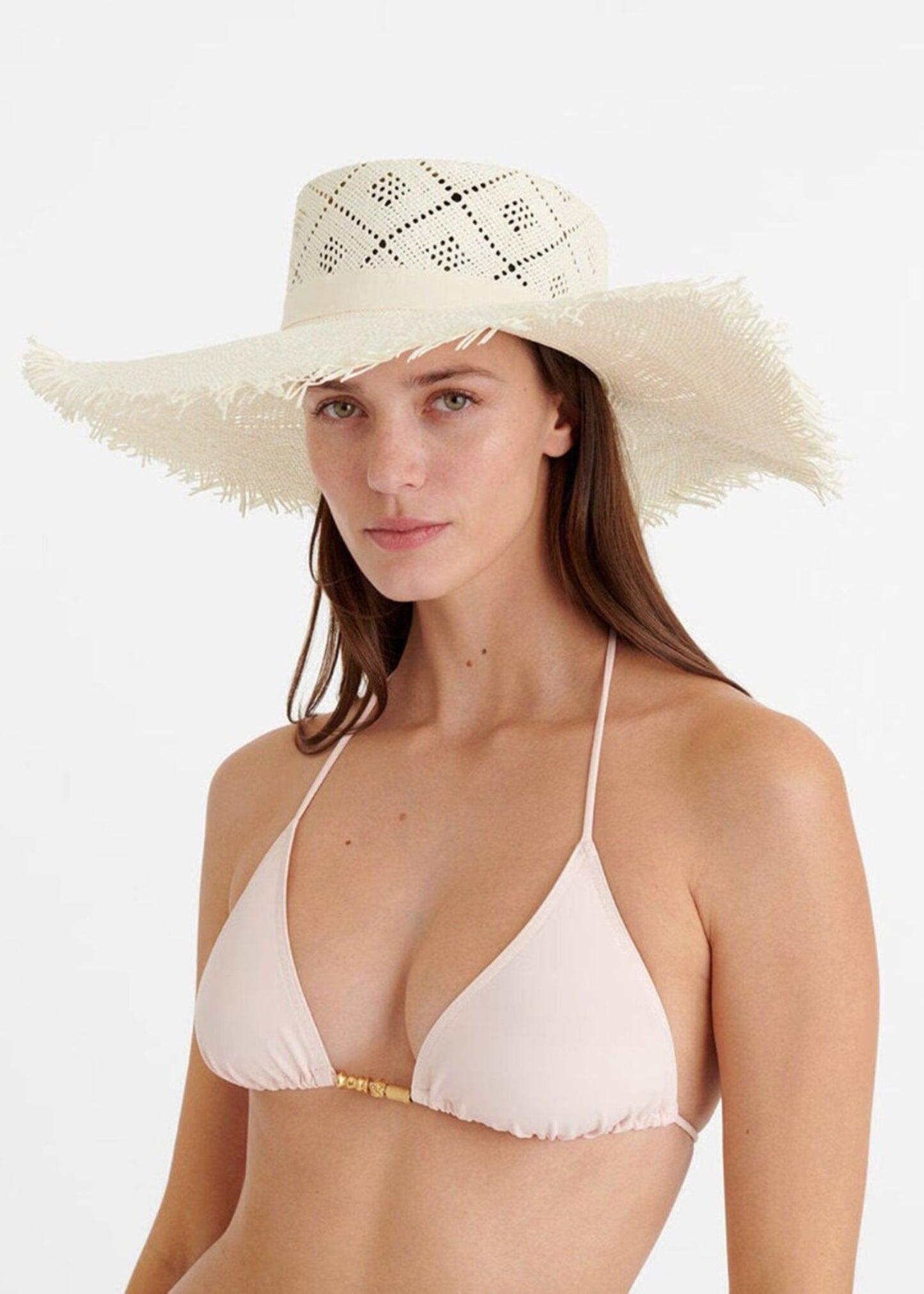 Amelia Hat Sable Fin