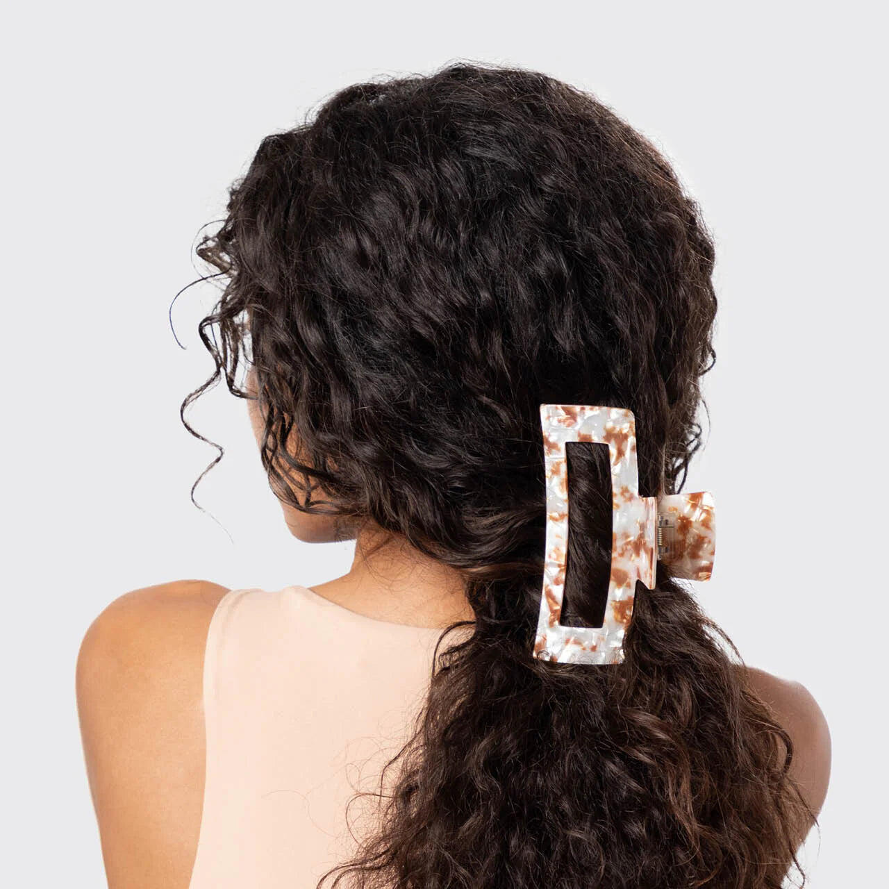 Recycled Plastic Jumbo Claw Clip Brown - ONE SIZE - Hair Accesories