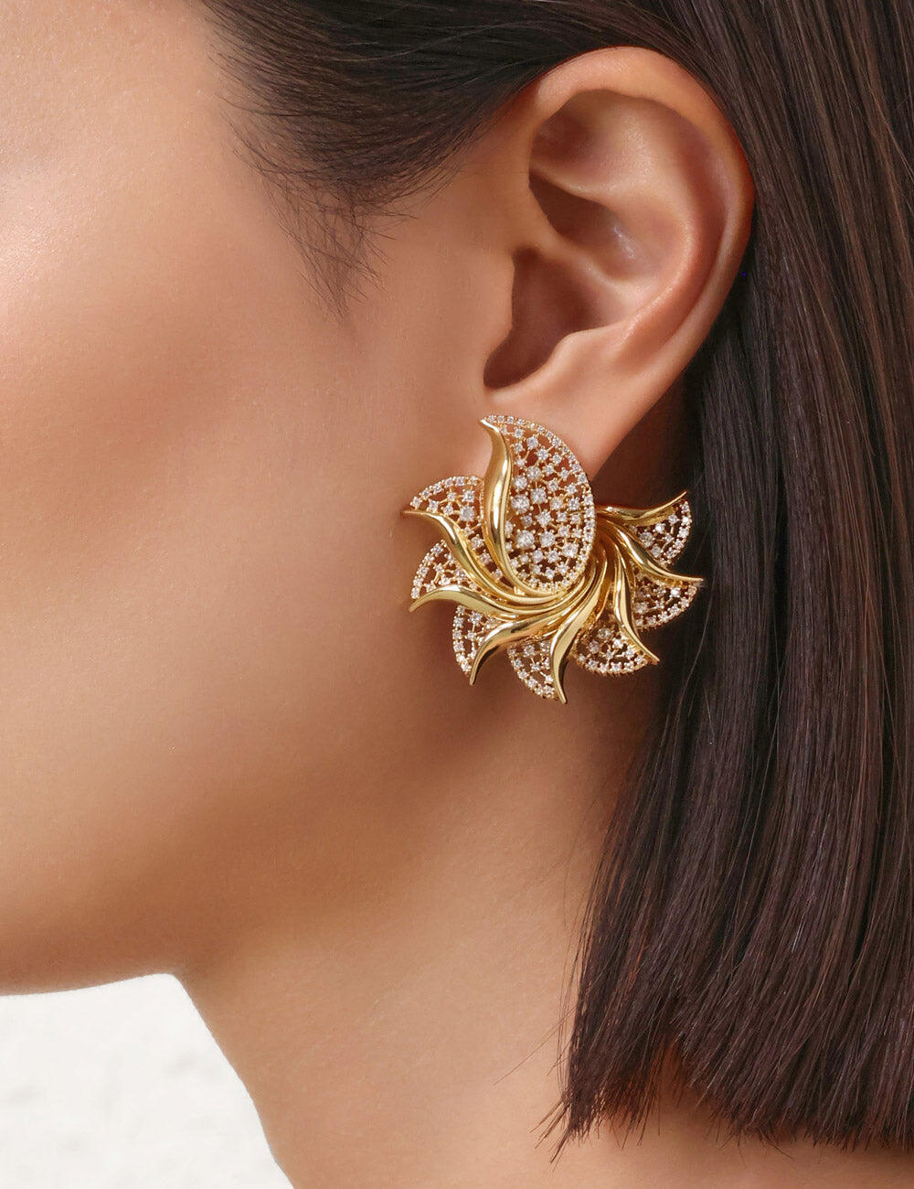 Nova Pave Studs - Earrings