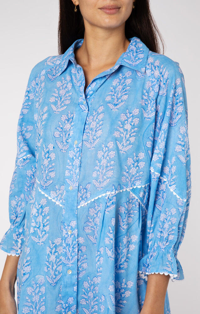 Raglan Shirt In Small Flower Block Print Cornflower/Klein Blue