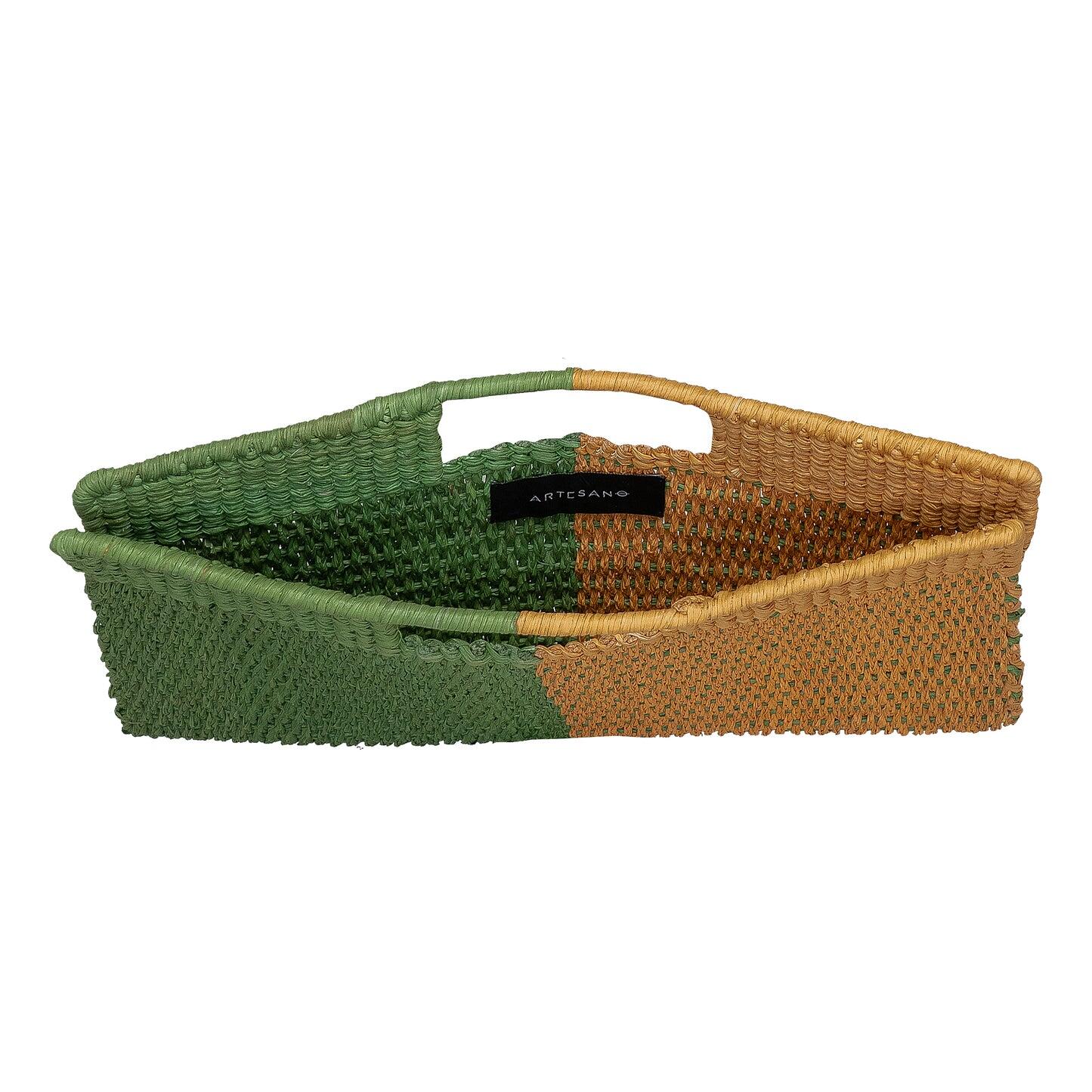 Load image into Gallery viewer, Grenada Small Straw Two-Tone Clutched Bag Parrot Green &amp;amp; Cinnamon
