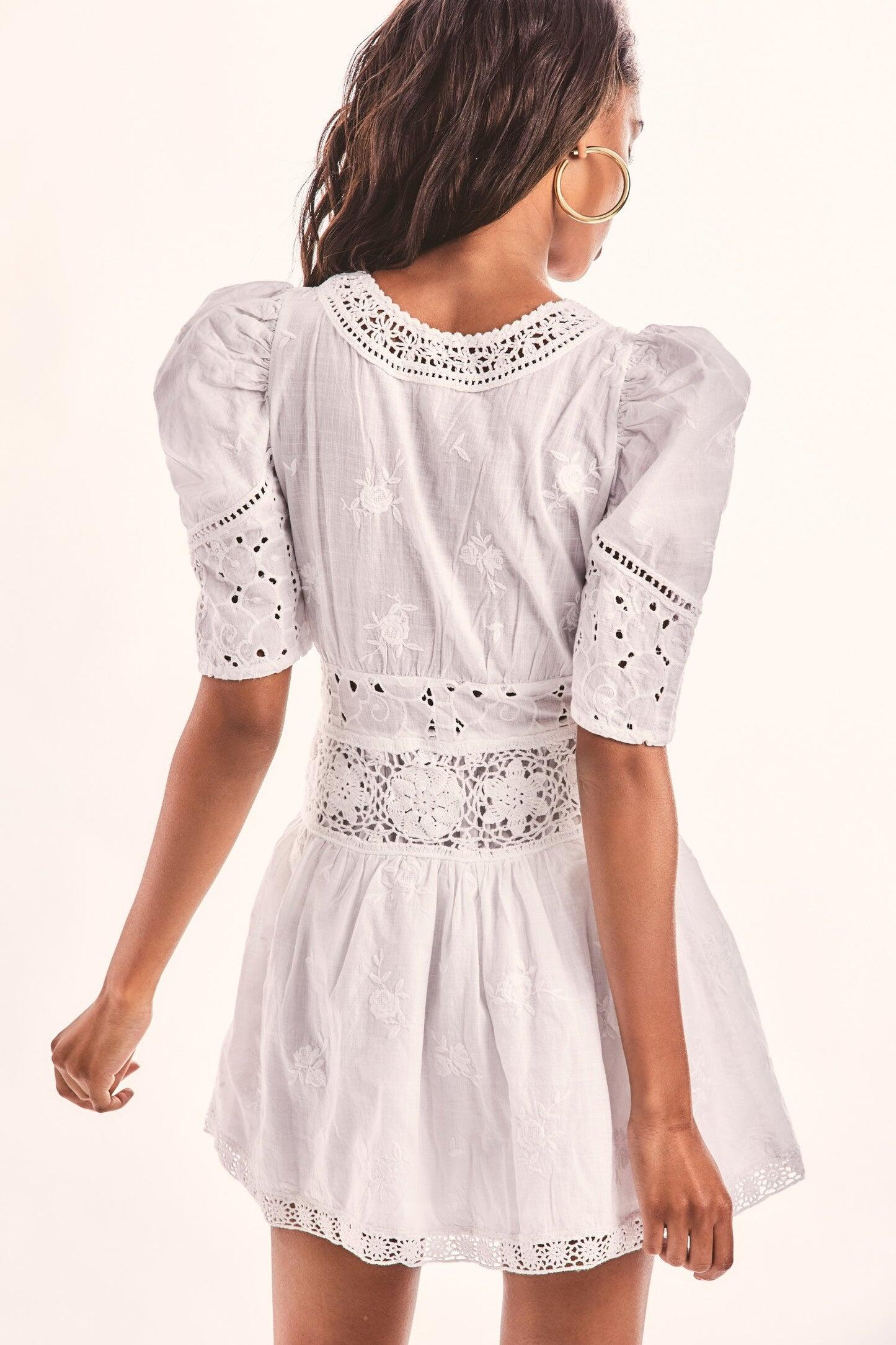 Divine Dress True White - Dress